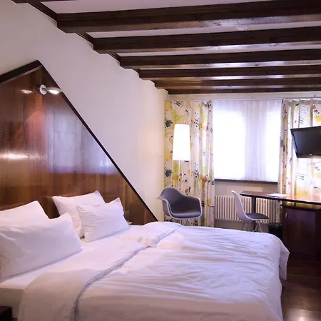 Scholl Hotel 4*